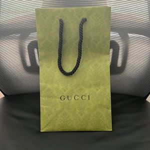 Gucci gift bag